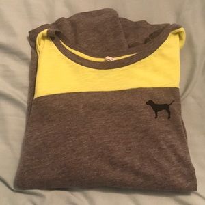 Yellow and gray PINK t-shirt with detailed sleeves